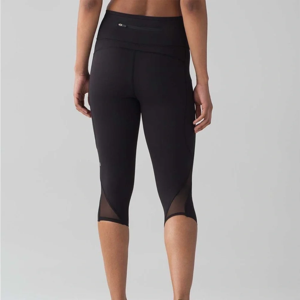 LULULEMON Pace Perfect Crop 17” Black 6